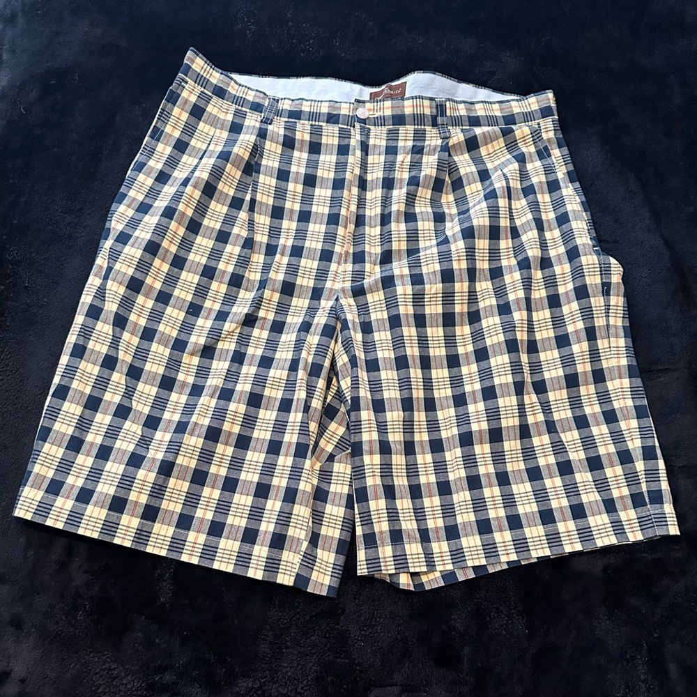 Classic Plaid Men’s Shorts - Navy and Cream